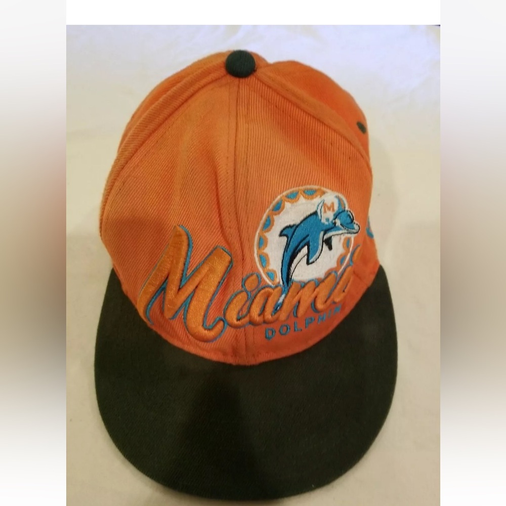 PREOWNED Miami Dolphins Vintage NFL Collection New Era Fits Snap Back Cap Hat .